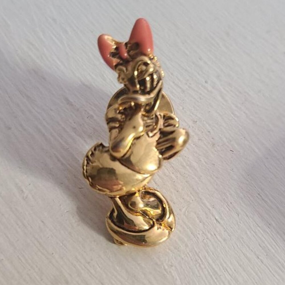 Daisy Duck Walt Disney Napier Vintage Lapel Pin Brooch - Gold Pin With Pink Bow